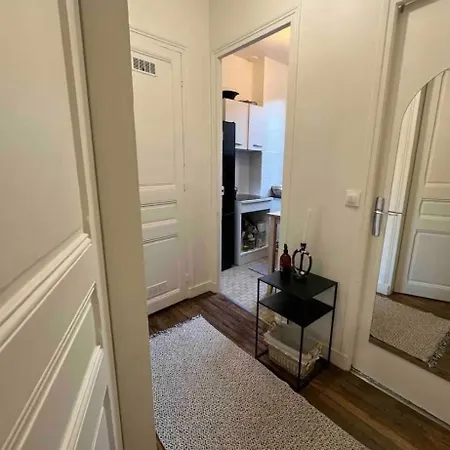 Sublime Cosy Pres De La Tour Eiffel باريس